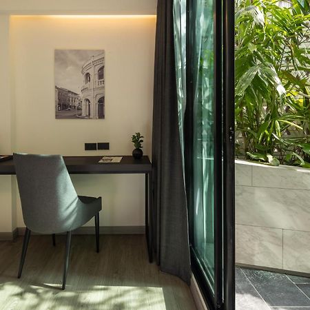 Travelodge Phuket Town Bagian luar foto