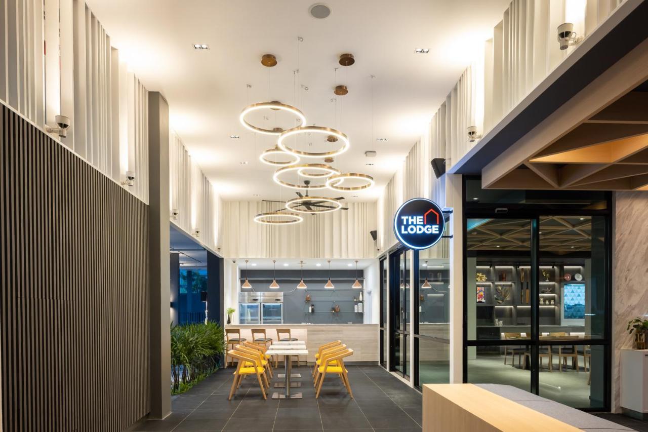 Travelodge Phuket Town Bagian luar foto