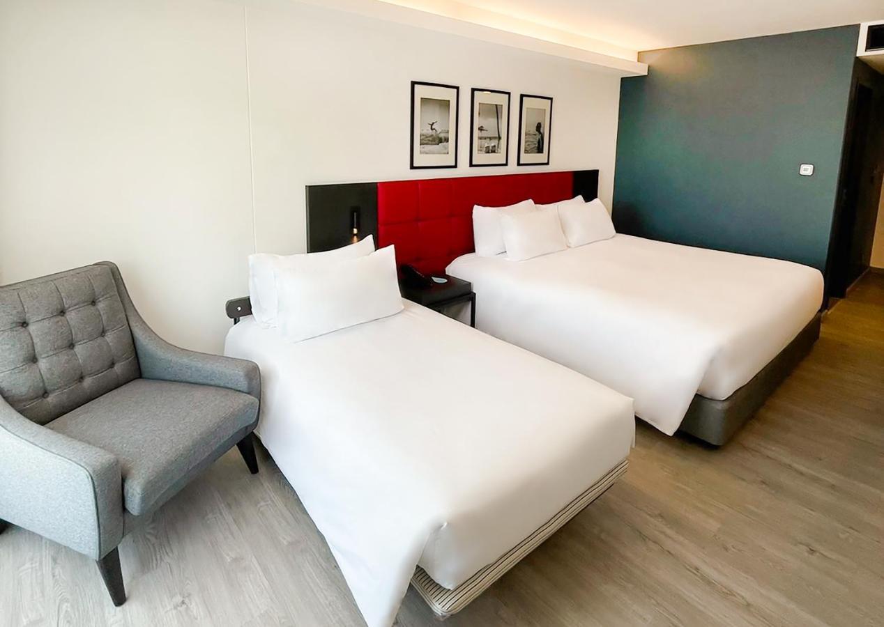 Travelodge Phuket Town Bagian luar foto