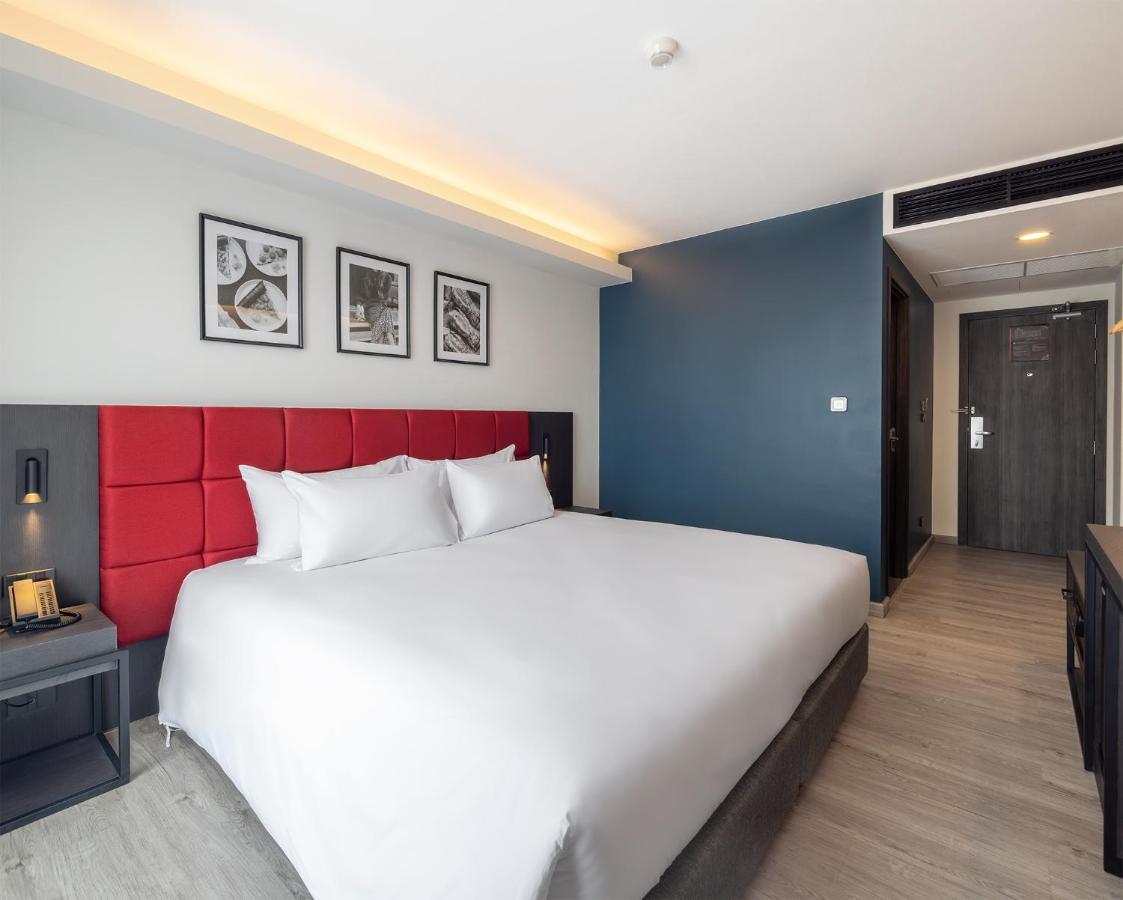 Travelodge Phuket Town Bagian luar foto