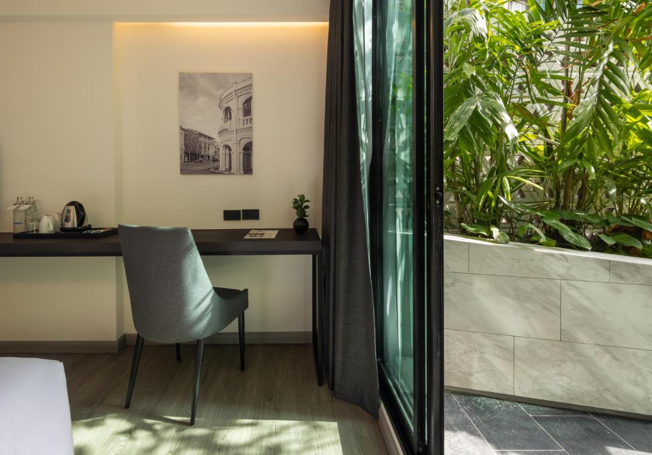Travelodge Phuket Town Bagian luar foto